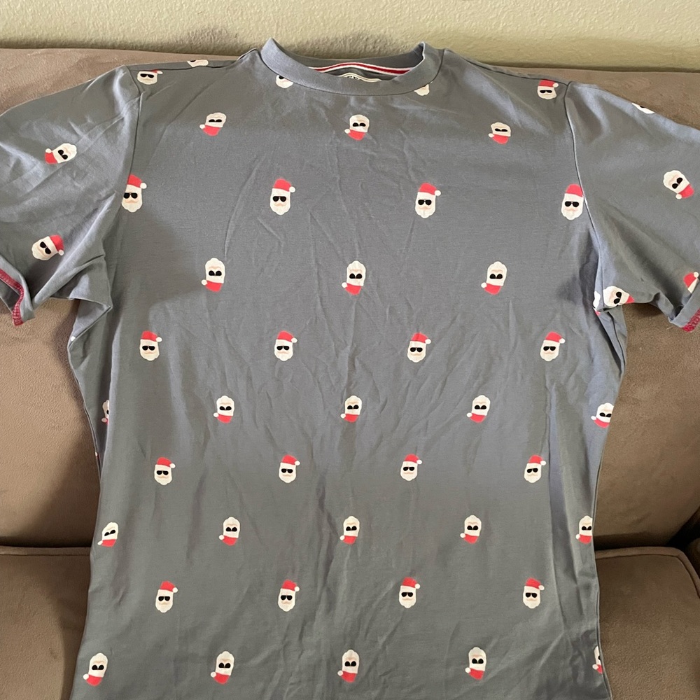 Beautiful shirt worn one time only great material
